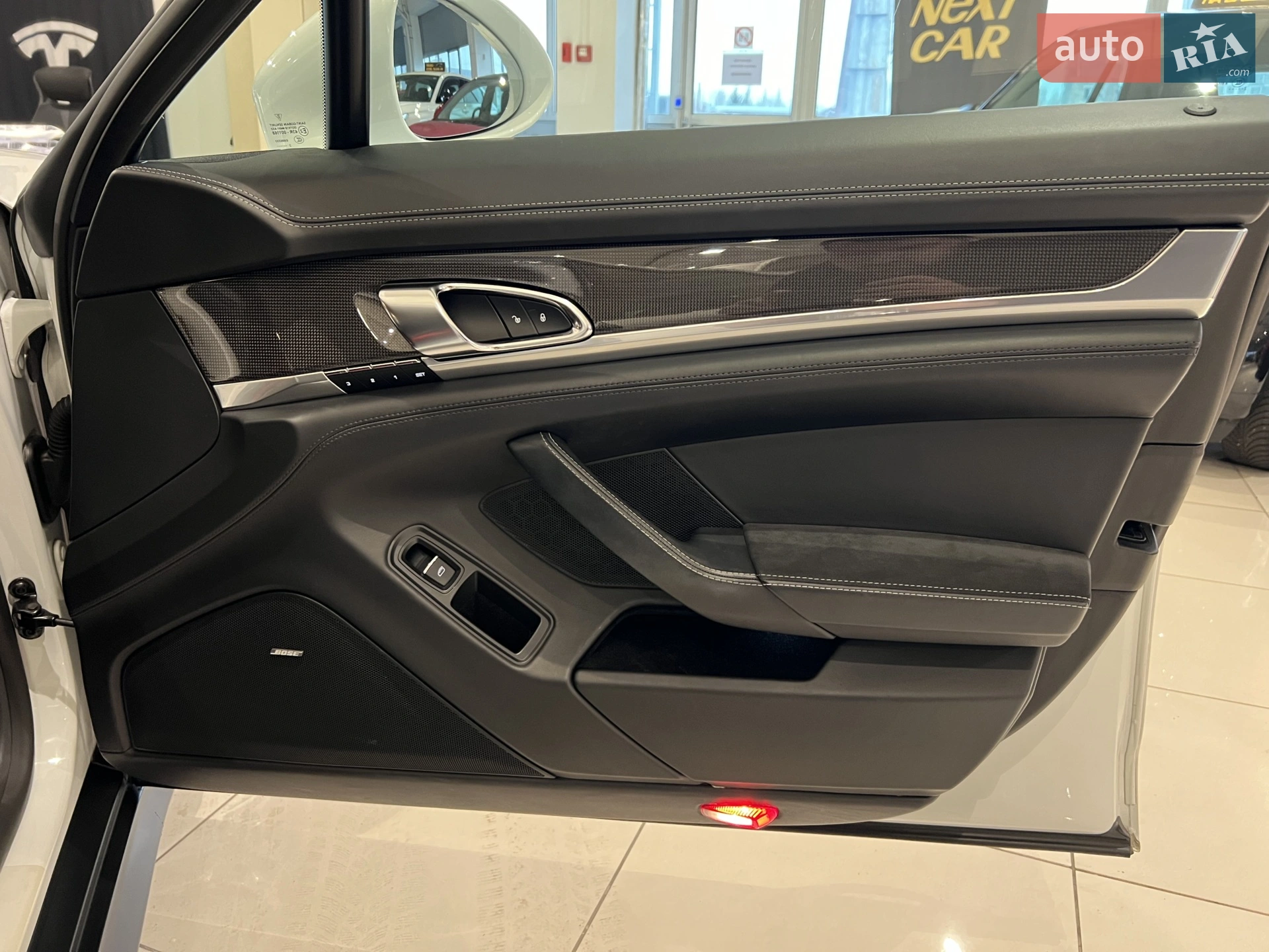 2012 Porsche Panamera - мініатюра 44
