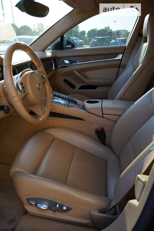Фастбэк Porsche Panamera 2010 в Киеве фото 7 Фастбэк Porsche Panamera 2010 в Киеве