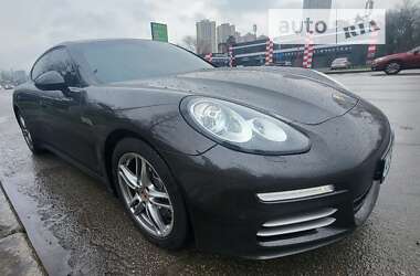 Фастбек Porsche Panamera 2013 в Києві