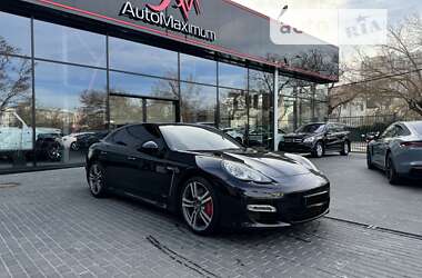 Фастбэк Porsche Panamera 2011 в Одессе