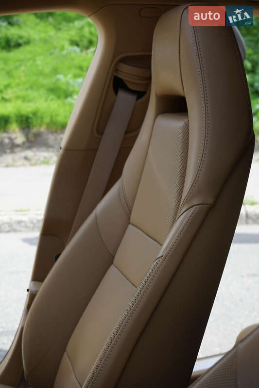 Фастбэк Porsche Panamera 2011 в Одессе
