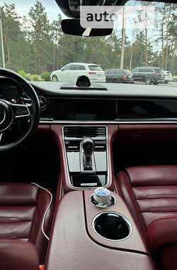 Фастбек Porsche Panamera 2018 в 