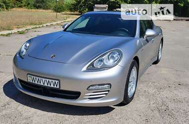 Фастбэк Porsche Panamera 2010 в Желтых Водах