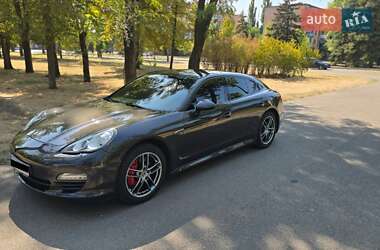 Фастбэк Porsche Panamera 2012 в Кривом Роге