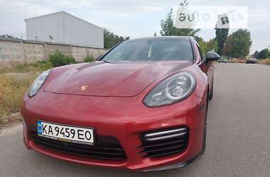 Фастбек Porsche Panamera 2015 в 