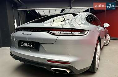 Фастбэк Porsche Panamera 2021 в 