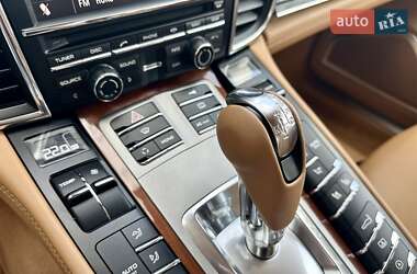 Фастбэк Porsche Panamera 2010 в 