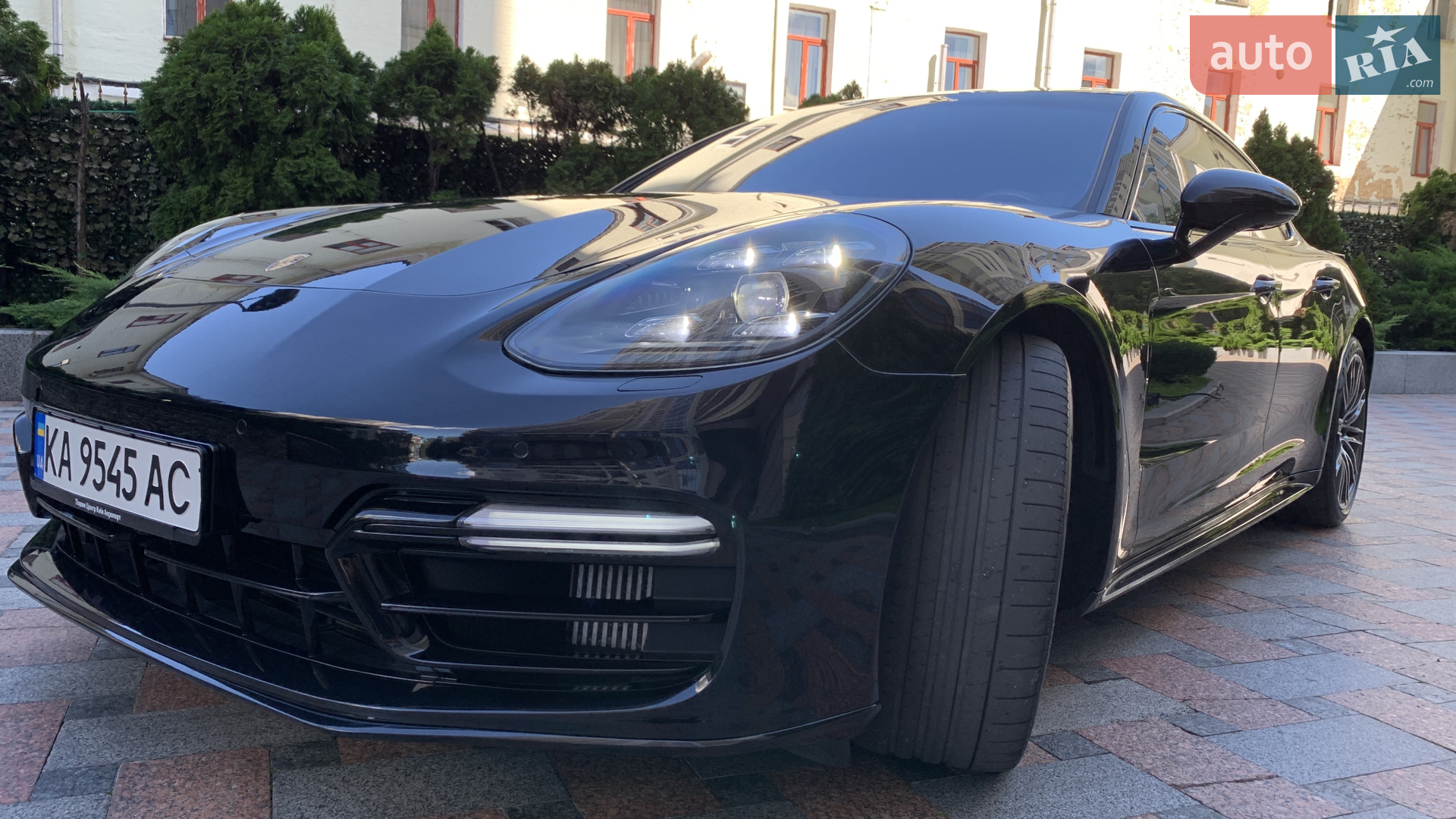 2016 Porsche Panamera - мініатюра 3