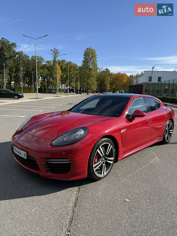 Porsche Panamera 2013