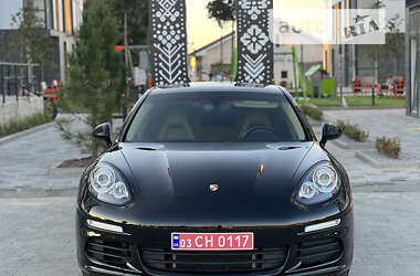 Фастбек Porsche Panamera 2014 в Луцьку