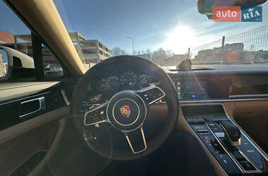 Фастбэк Porsche Panamera 2017 в 