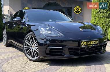 Фастбек Porsche Panamera 2018 в Львові