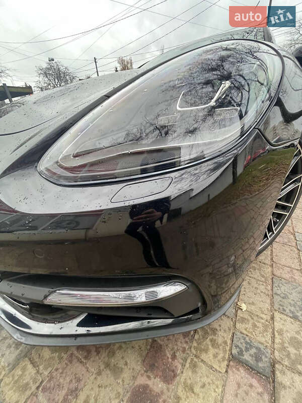 Фастбэк Porsche Panamera 2018 в Львове