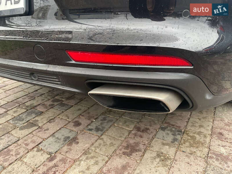 Фастбэк Porsche Panamera 2018 в Львове