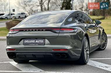 Фастбек Porsche Panamera 2023 в Києві