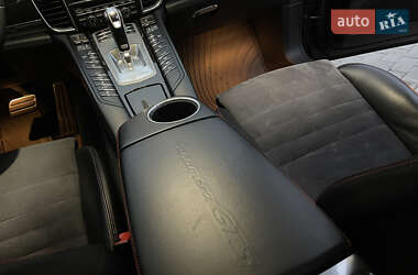 Фастбэк Porsche Panamera 2012 в 