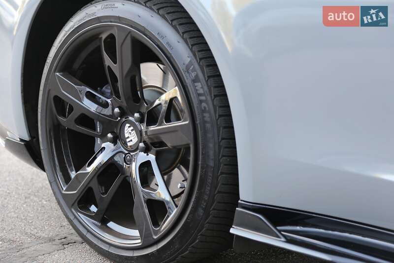 Фастбэк Porsche Panamera 2019 в Киеве