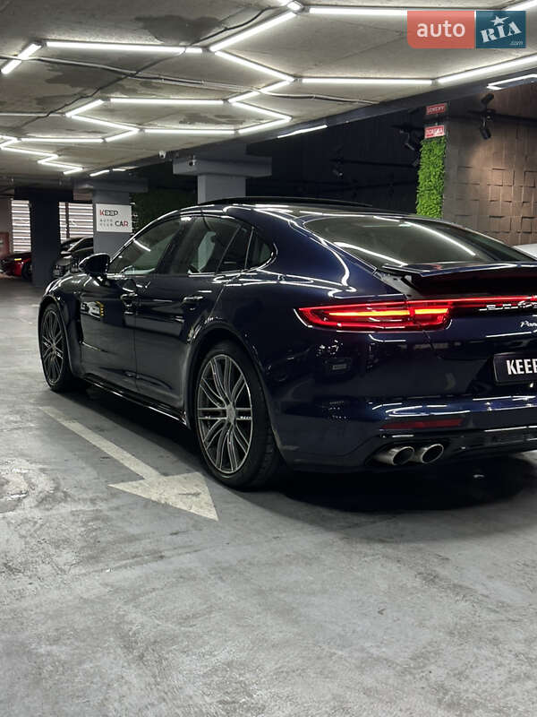 Фастбек Porsche Panamera 2018 в Одесі фото 9 Фастбек Porsche Panamera 2018 в Одесі