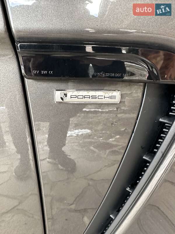 Фастбэк Porsche Panamera 2013 в Ворзеле