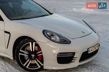 Фастбэк Porsche Panamera 2013 в Киеве