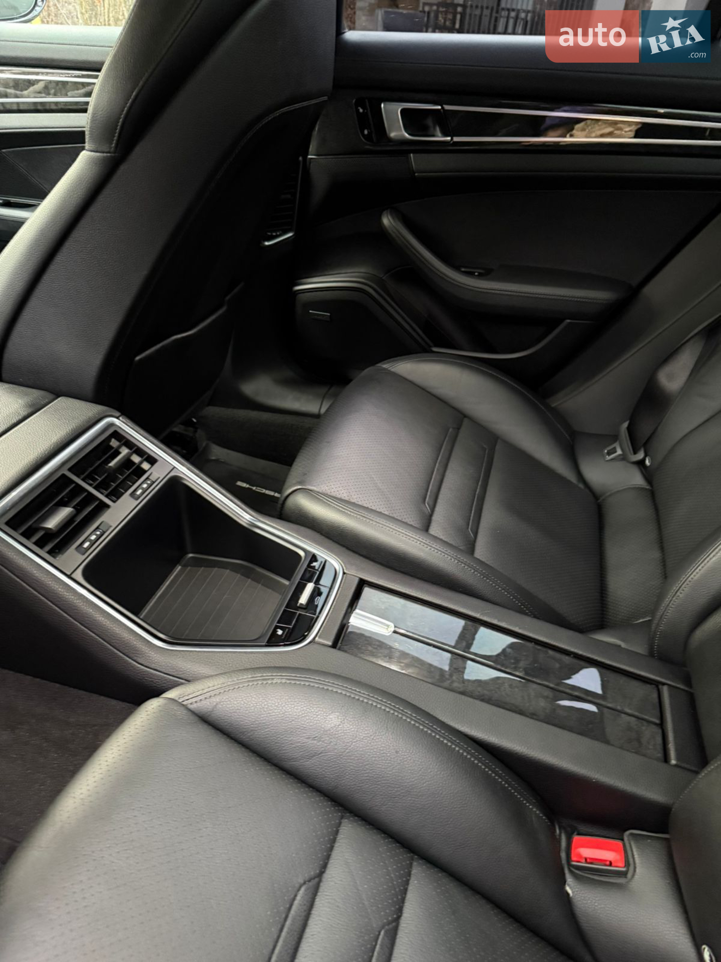 2016 Porsche Panamera - мініатюра 10