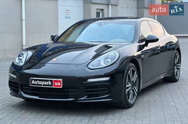 Фастбек Porsche Panamera 2013 в Одесі