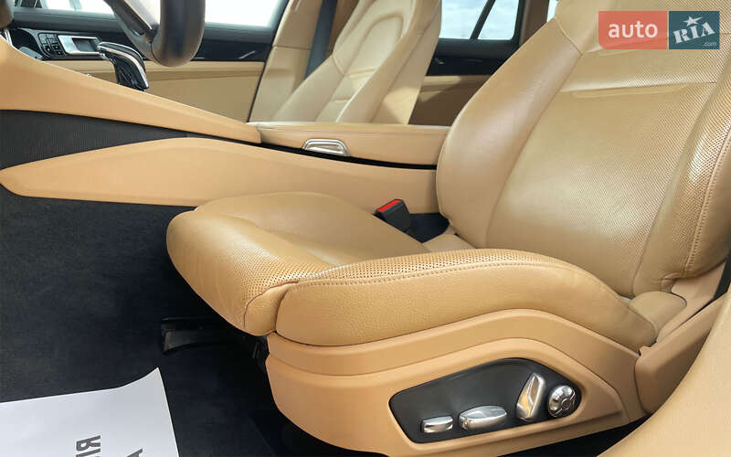 Фастбэк Porsche Panamera 2017 в Коломые