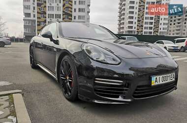 Фастбек Porsche Panamera 2015 в Броварах