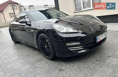 Фастбэк Porsche Panamera 2011 в 