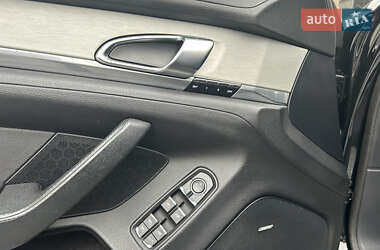 Фастбэк Porsche Panamera 2011 в 