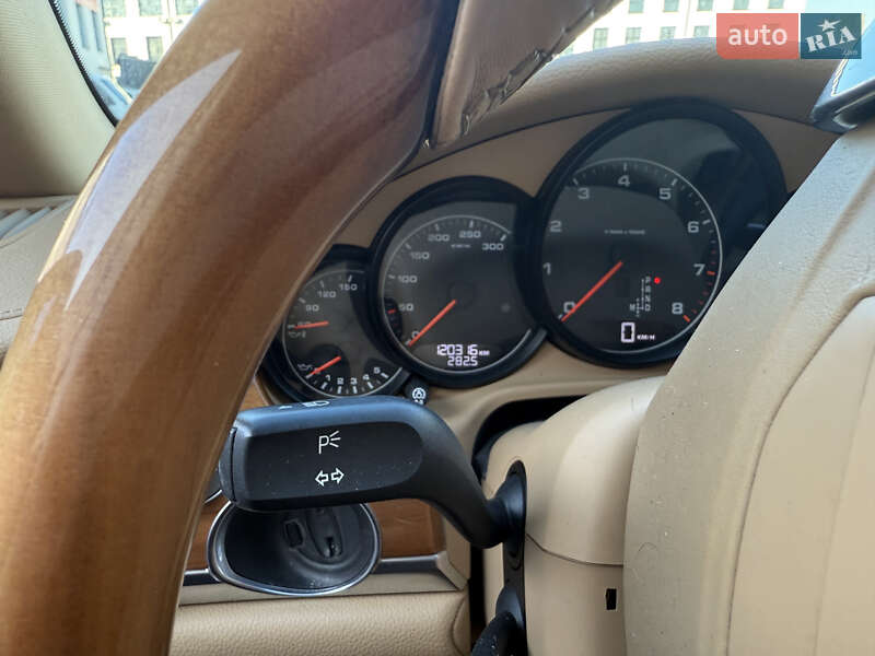 Фастбэк Porsche Panamera 2012 в Хмельницком