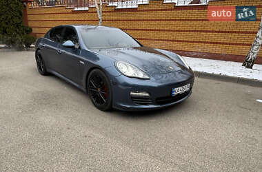 Фастбек Porsche Panamera 2011 в Києві