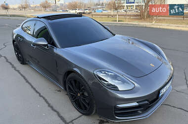 Фастбэк Porsche Panamera 2016 в Кривом Роге