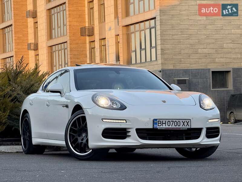 Фастбэк Porsche Panamera 2013 в Одессе фото 28 Фастбэк Porsche Panamera 2013 в Одессе