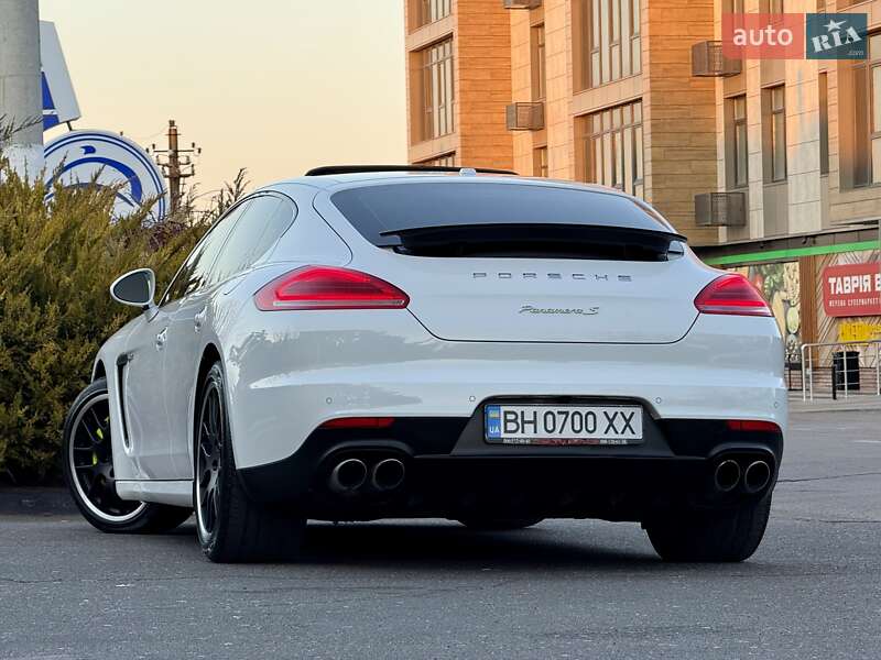 Фастбэк Porsche Panamera 2013 в Одессе фото 57 Фастбэк Porsche Panamera 2013 в Одессе