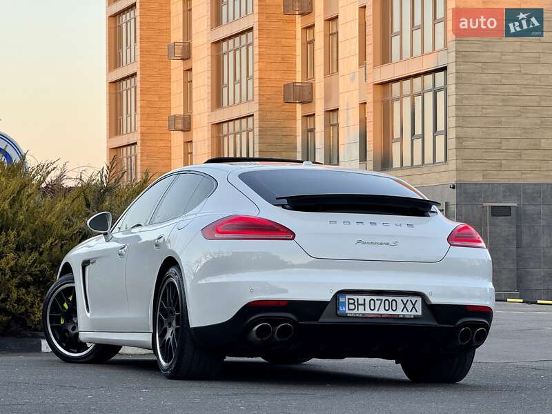 Фастбэк Porsche Panamera 2013 в Одессе фото 58 Фастбэк Porsche Panamera 2013 в Одессе