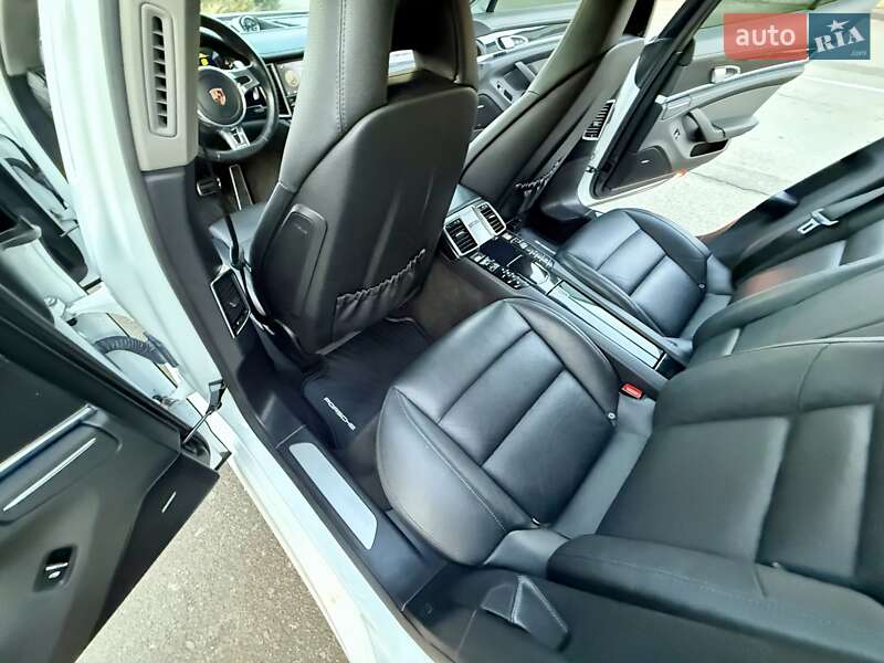 Фастбэк Porsche Panamera 2013 в Одессе фото 96 Фастбэк Porsche Panamera 2013 в Одессе