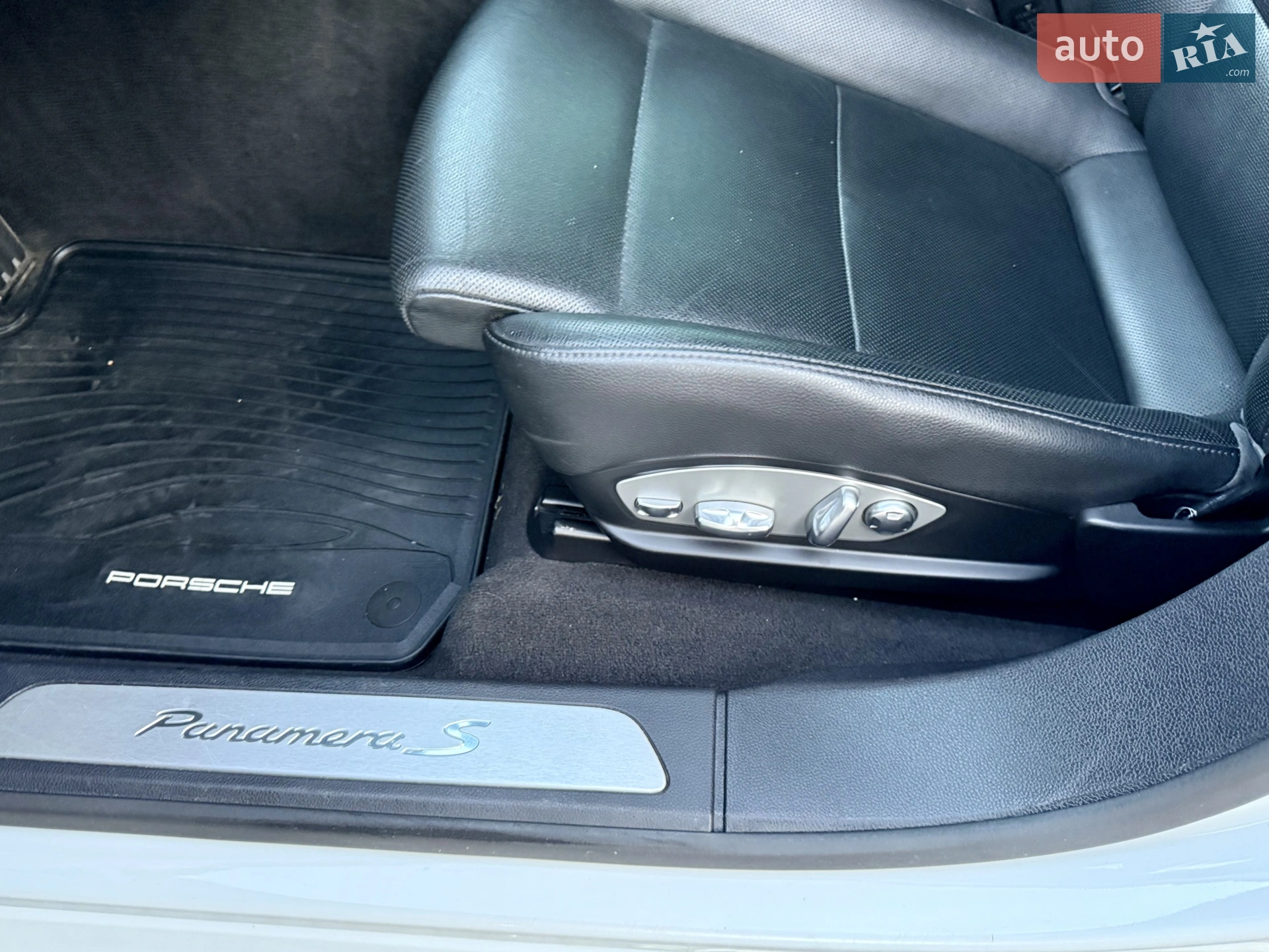 2013 Porsche Panamera - мініатюра 121