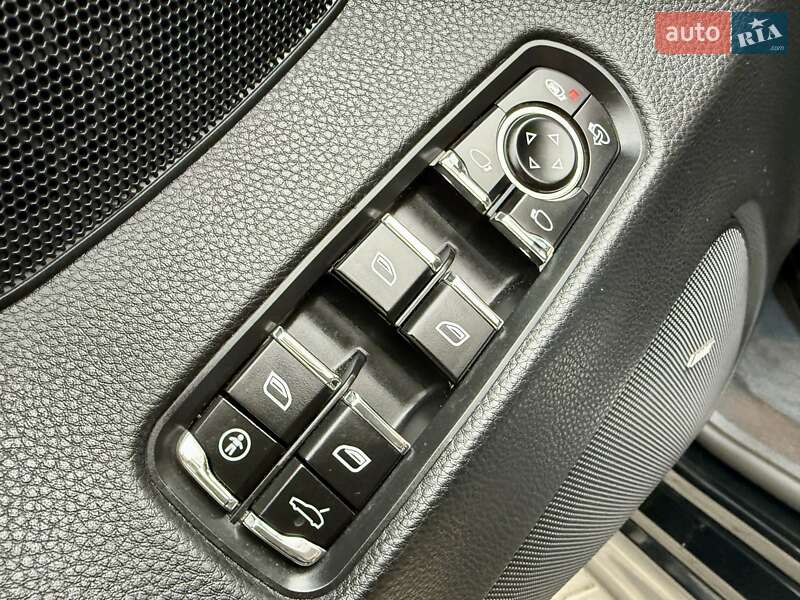Фастбэк Porsche Panamera 2011 в Одессе