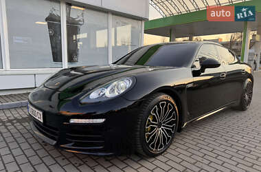 Фастбэк Porsche Panamera 2014 в Чопе