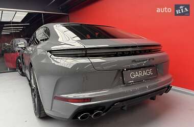 Фастбек Porsche Panamera 2025 в Києві