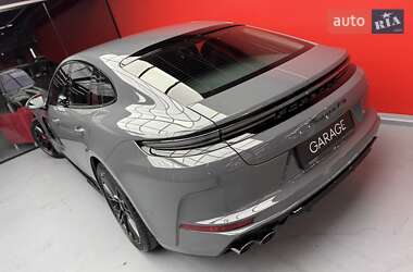 Фастбэк Porsche Panamera 2025 в Киеве