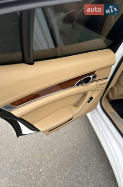 Фастбэк Porsche Panamera 2010 в 