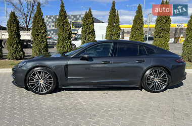 Фастбек Porsche Panamera 2017 в Києві