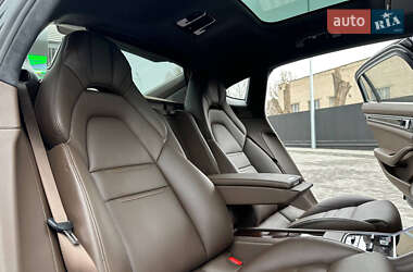 Фастбэк Porsche Panamera 2017 в 