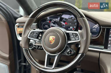 Фастбэк Porsche Panamera 2017 в 