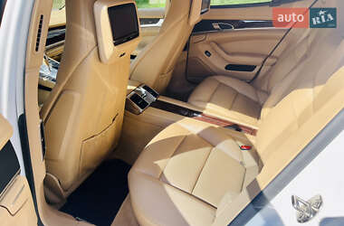 Фастбэк Porsche Panamera 2010 в 