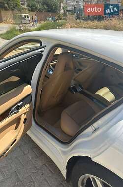 Фастбэк Porsche Panamera 2010 в 
