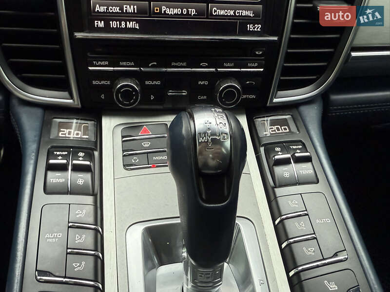 Фастбэк Porsche Panamera 2012 в Одессе