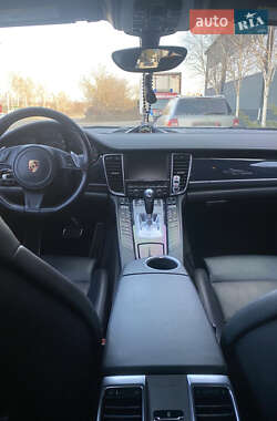 Фастбек Porsche Panamera 2015 в 